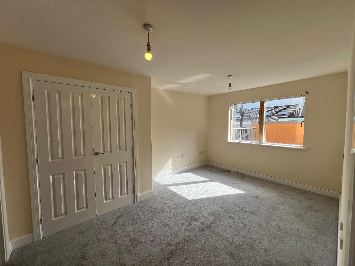 Esplanade, Porthcawl, Bridgend County Borough, CF36 3YE